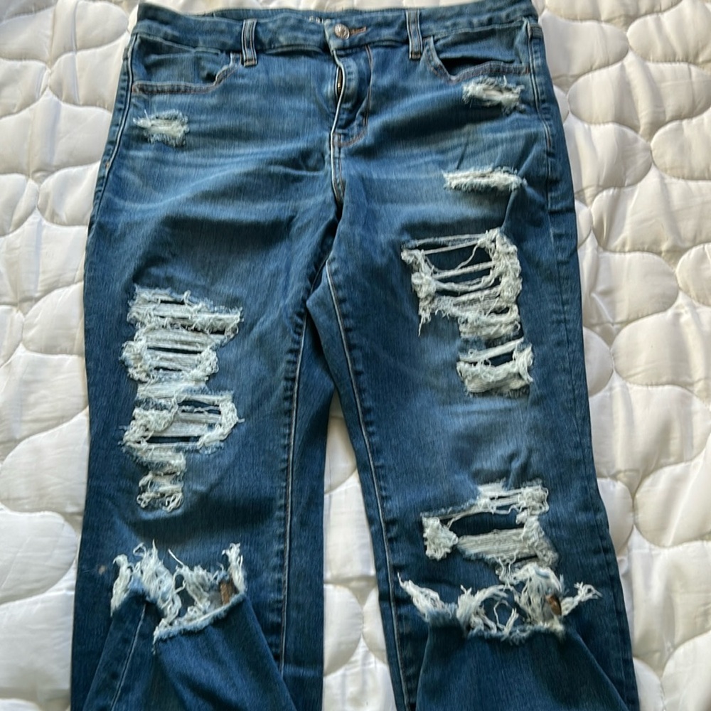 American Eagle Outfitters Distressed Dark Blue Ankle Jeans